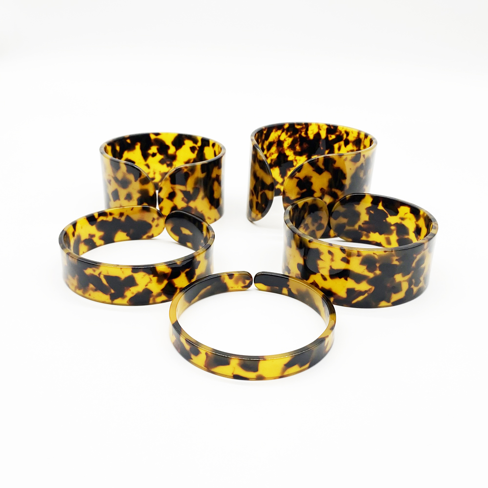 Pacific Jewelry & Watches Los Angeles - Beautiful Women Tortoiseshll Bracelet Bangle Suit